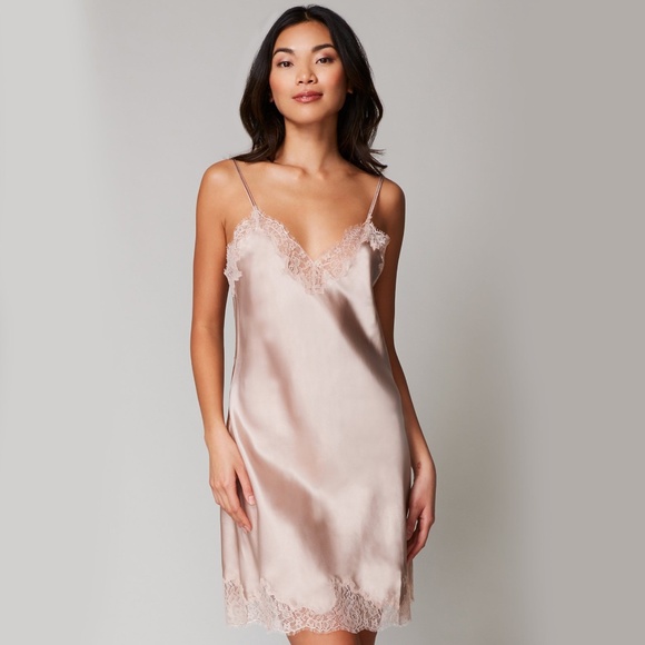 NWT Journelle Silk Charlotte Short Slip Chemise in Blush Pink Medium